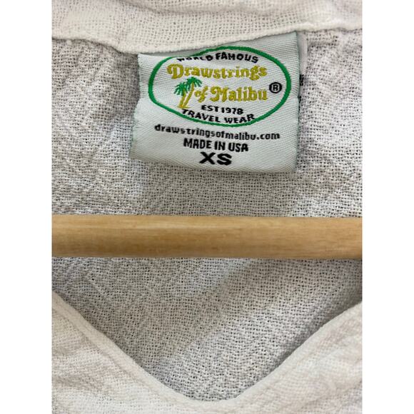 Drawstrings of Malibu Women's Size XS White 3/4 Sleeve V-Neck Cotton V-Neck Top - Picture 6 of 8